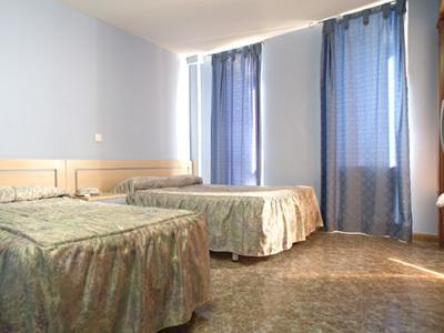 سيردانيولا ديل فاليس Hostal Xarau الغرفة الصورة